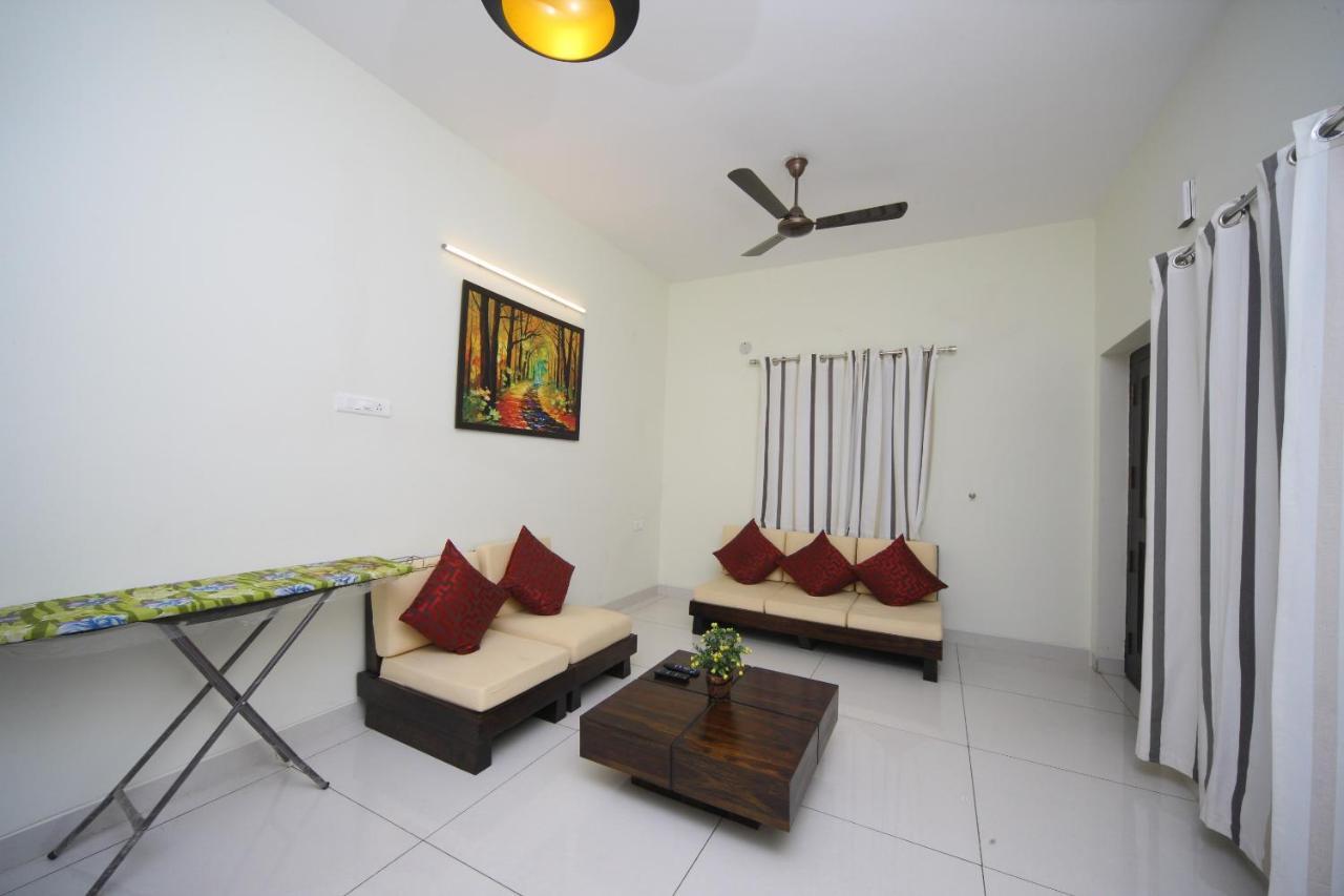 Capital O 16507 The Lawns Hotel Tada Ngoại thất bức ảnh