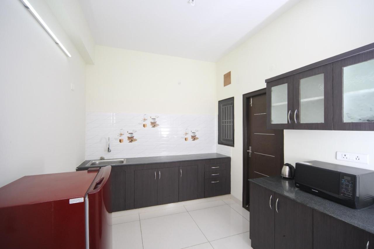 Capital O 16507 The Lawns Hotel Tada Ngoại thất bức ảnh