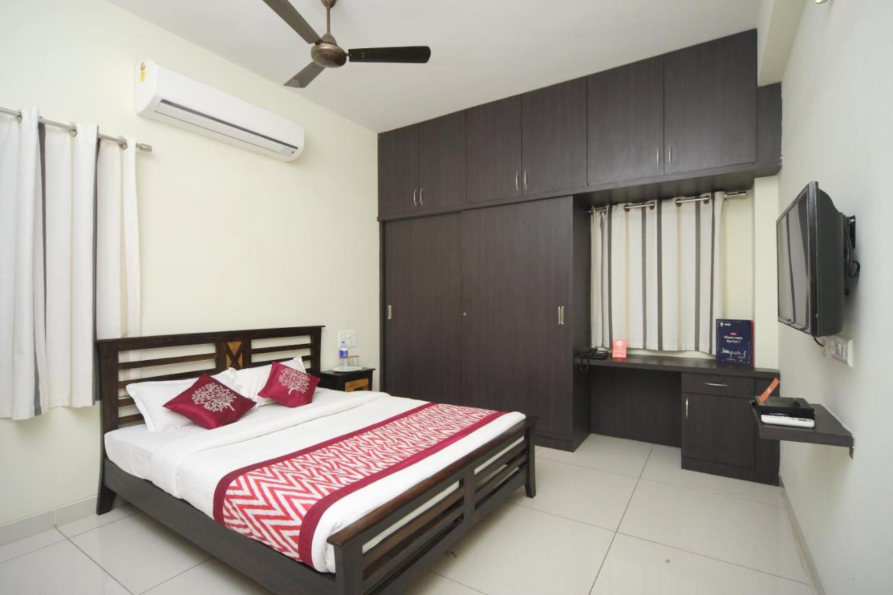 Capital O 16507 The Lawns Hotel Tada Ngoại thất bức ảnh