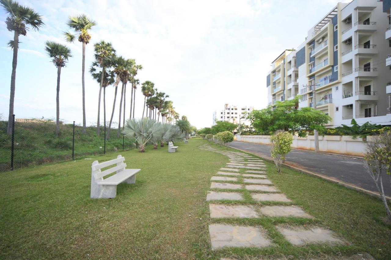 Capital O 16507 The Lawns Hotel Tada Ngoại thất bức ảnh
