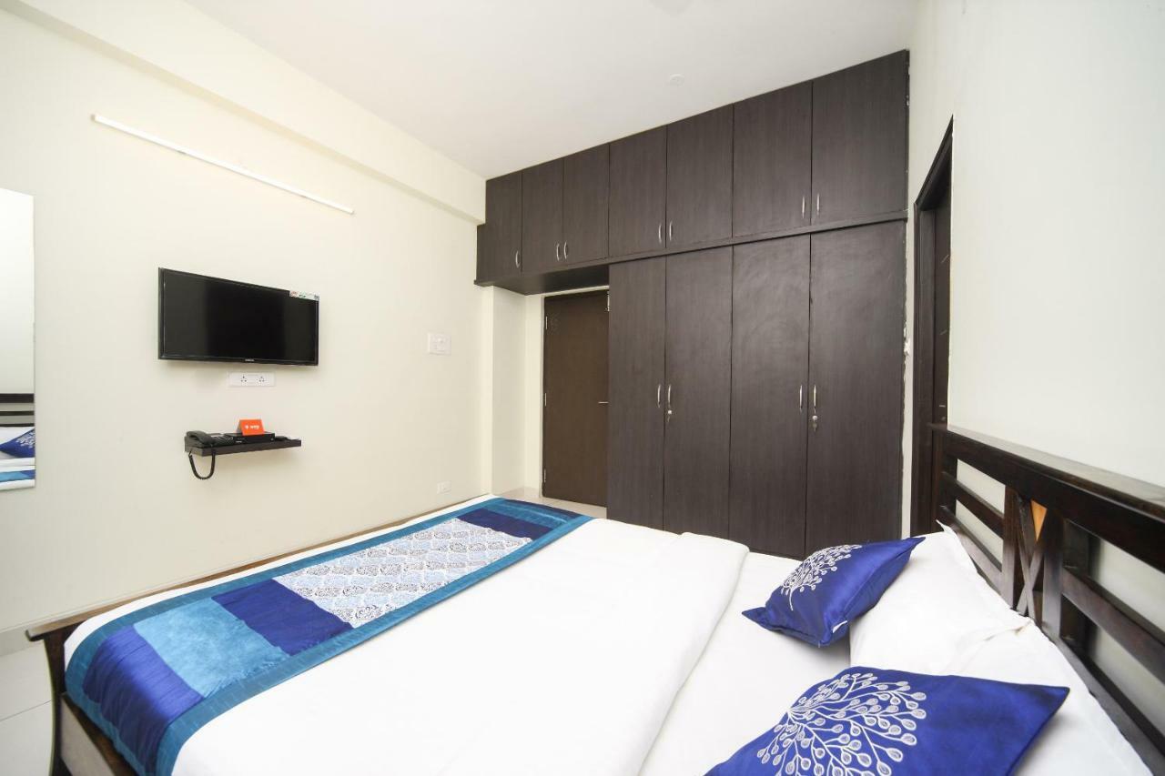 Capital O 16507 The Lawns Hotel Tada Ngoại thất bức ảnh